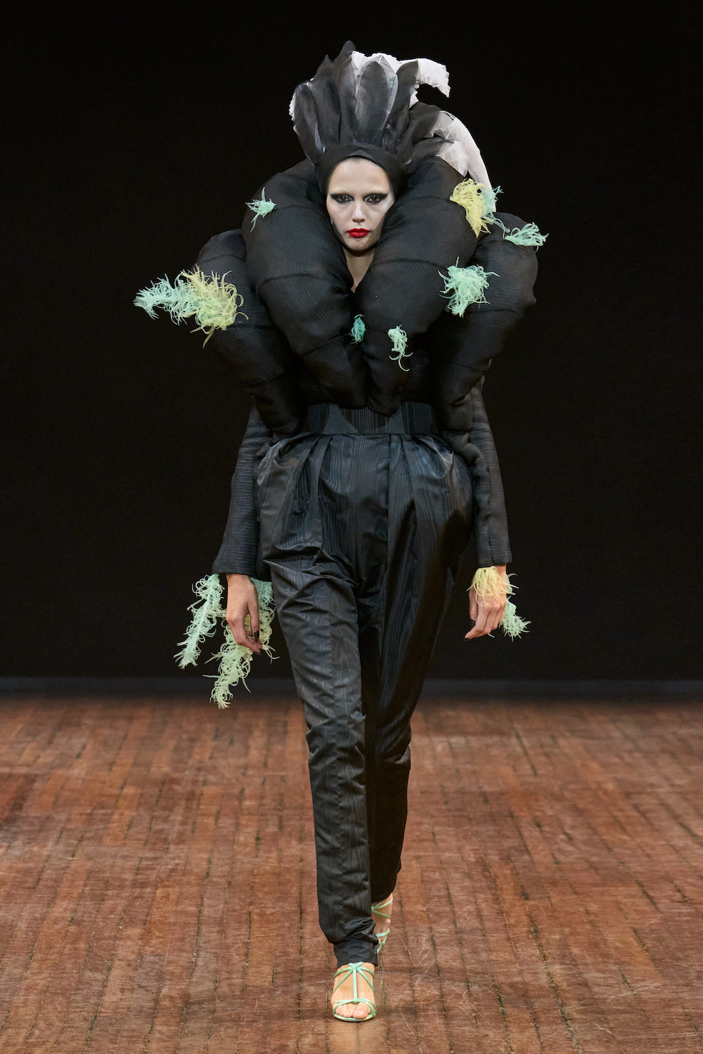 Viktor & Rolf: Couture AW25 | 10 Magazine Australia